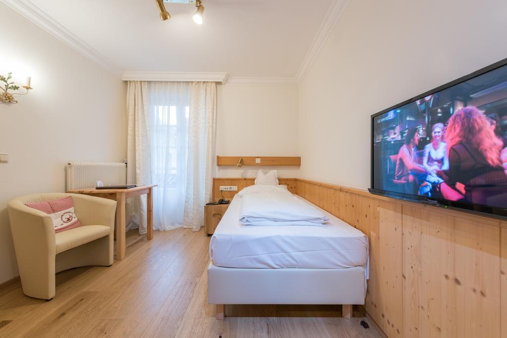 Hotel & Restaurant Ragginger Attersee Nussdorf am Attersee Εξωτερικό φωτογραφία